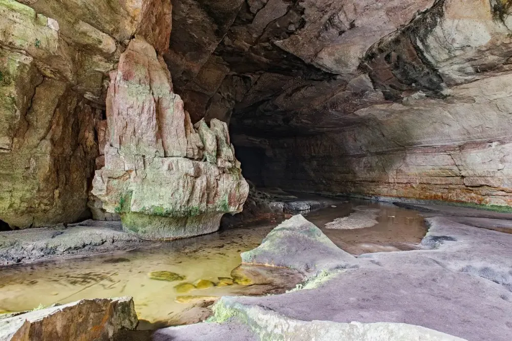 Caverna Aroe Jari em Chapada dos Guimarães - Foto: Reprodução
